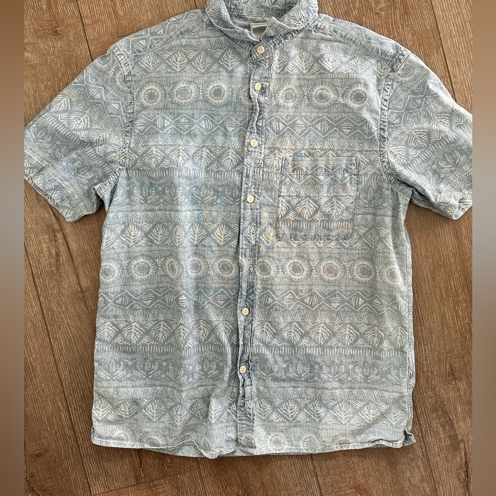 H&M Short Sleeve Button Down Shirt